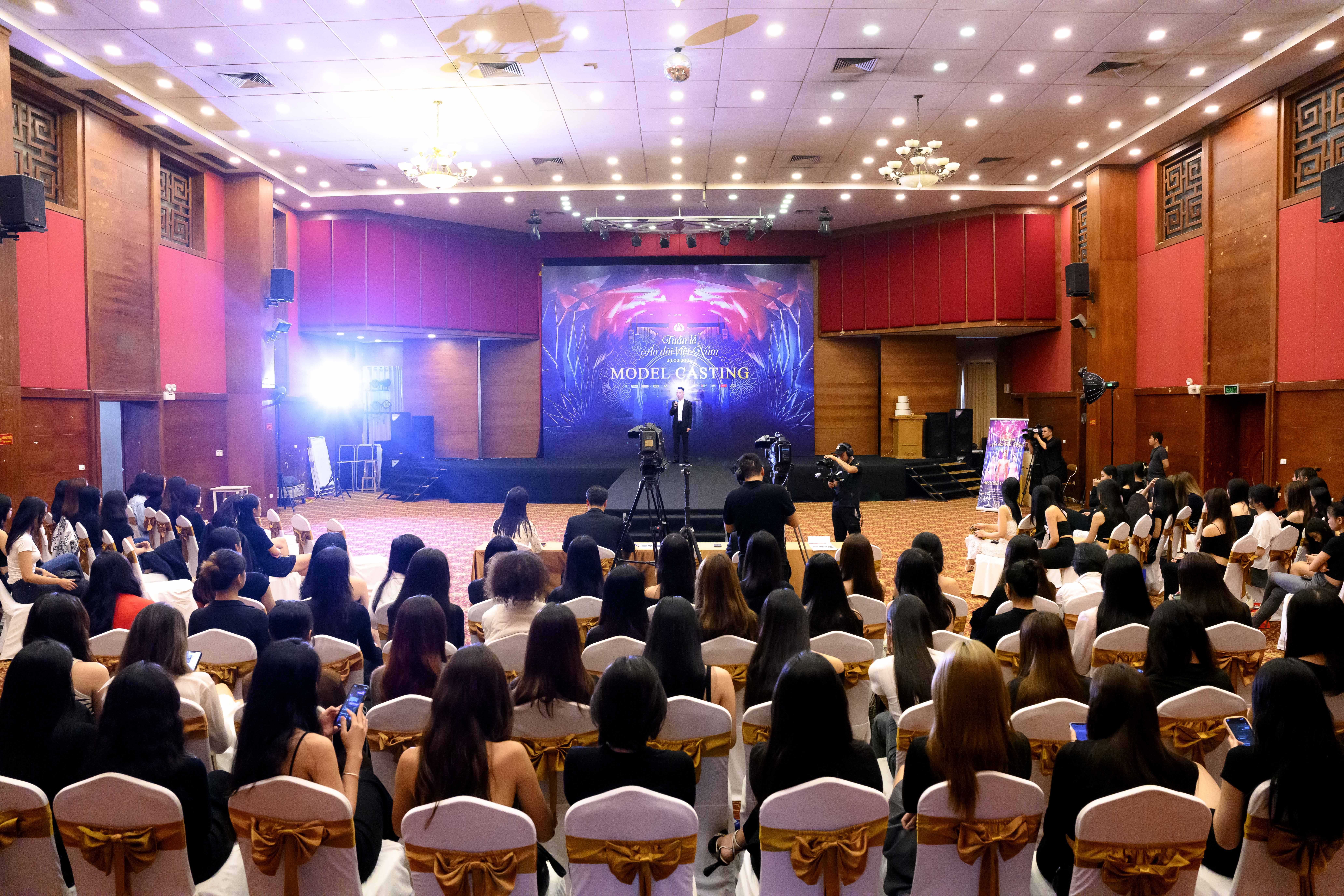 Ban Gi&#225;m Khảo Casting chương tr&#236;nh &quot;Hương sắc &#225;o d&#224;i Việt&quot;: Chia sẻ về sự kiện - Ảnh 1