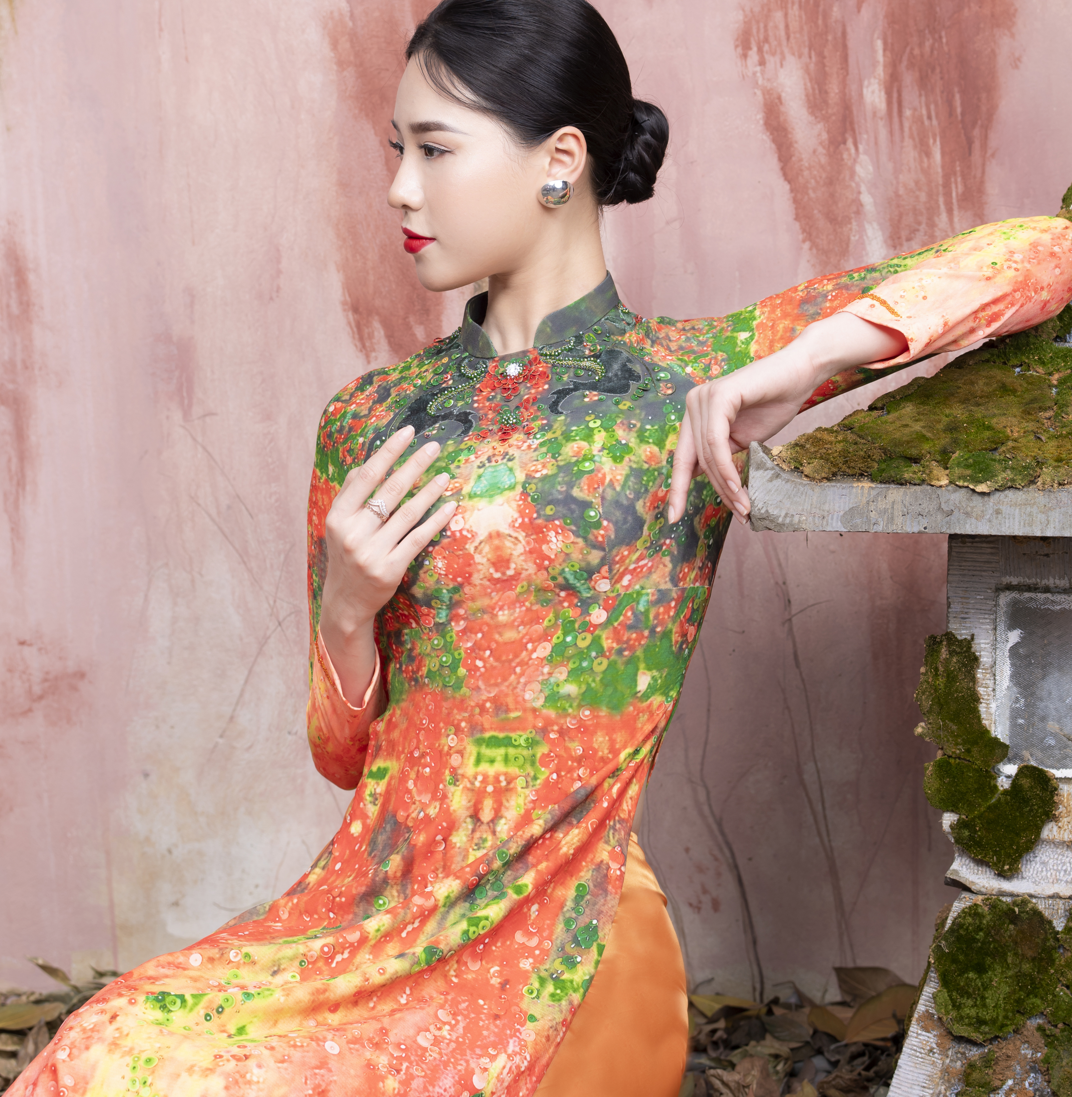Theo nhiếp ảnh gia Vũ Đình Hải, người thực hiện bộ hình này, Bảo Châu là người mẫu làm việc rất chuyên nghiệp. Anh cho biết anh muốn đầu tư tâm sức cho bộ hình với mong muốn khích lệ Bảo Châu trở lại cuộc đua nhan sắc trong năm 2021
