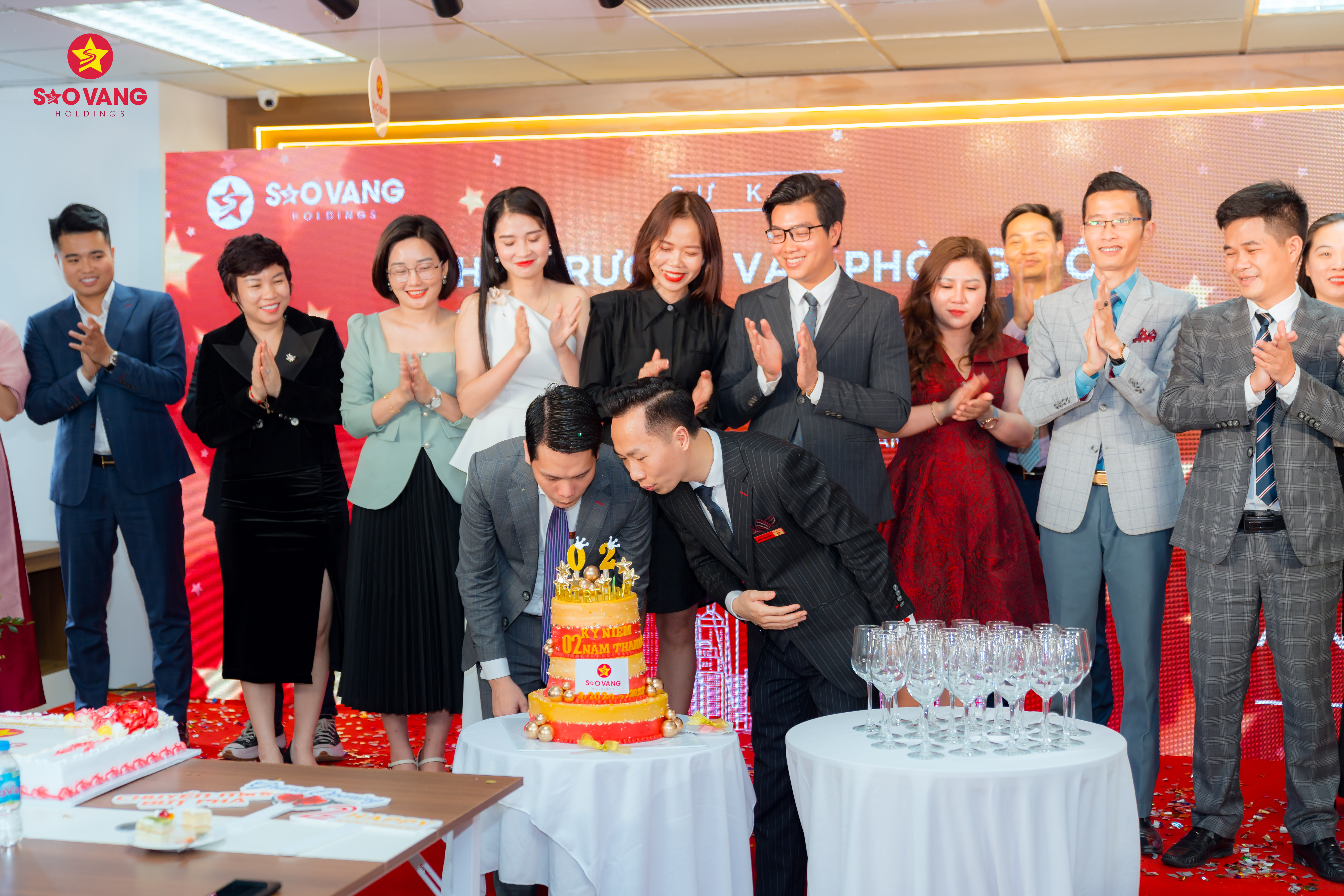 Sao V&agrave;ng Holdings ch&uacute;c mừng sinh nhật 2 tuổi&nbsp;