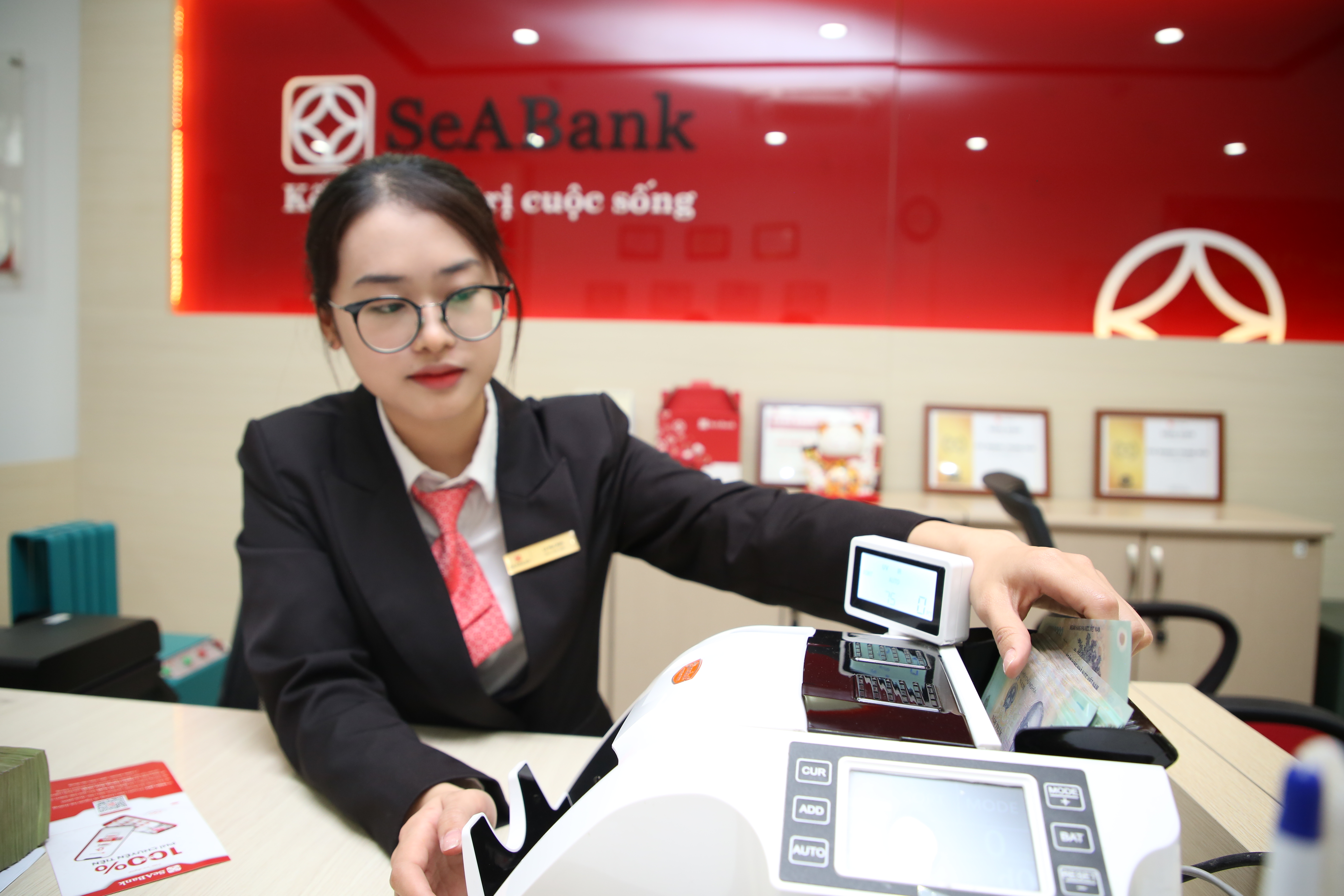 SeABank giảm l&#227;i suất tối đa 1%/năm, hỗ trợ kh&#225;ch h&#224;ng c&#225; nh&#226;n tiếp cận vốn vay ưu đ&#227;i  - Ảnh 1
