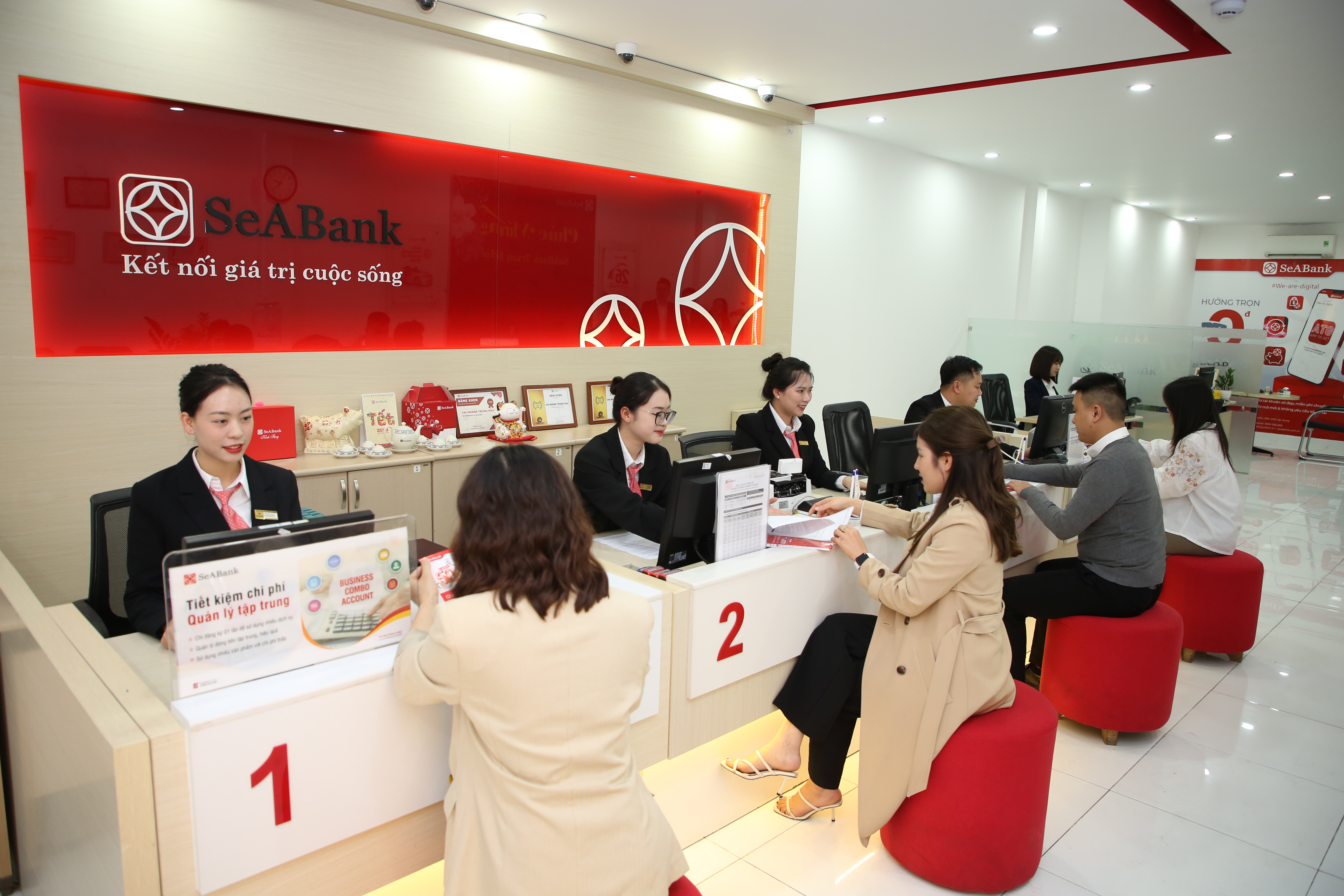 SeABank giảm l&#227;i suất tối đa 1%/năm, hỗ trợ kh&#225;ch h&#224;ng c&#225; nh&#226;n tiếp cận vốn vay ưu đ&#227;i  - Ảnh 2