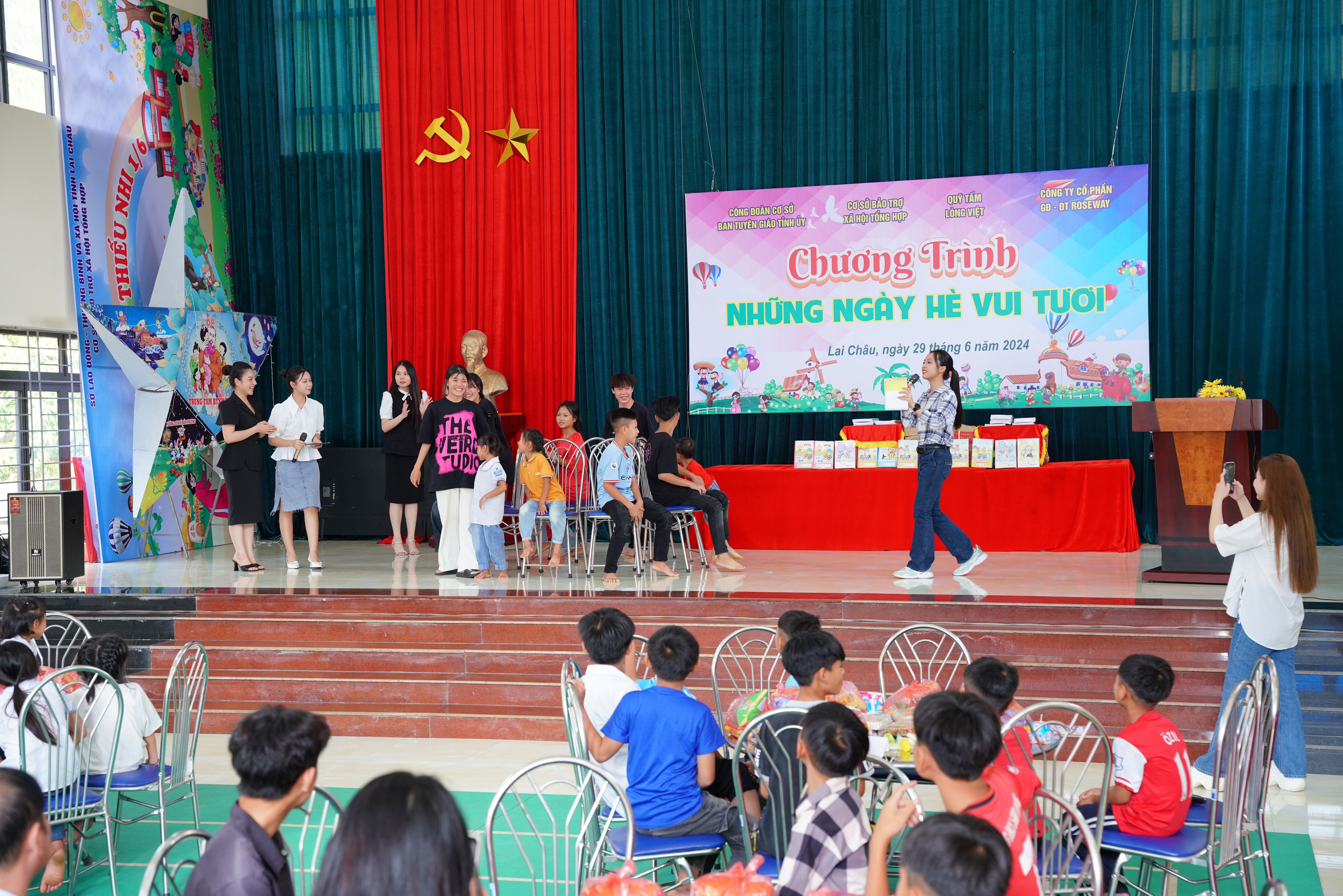 Team-building tại Trung t&acirc;m Bảo trợ x&atilde; hội tổng hợp tỉnh Lai Ch&acirc;u&nbsp;