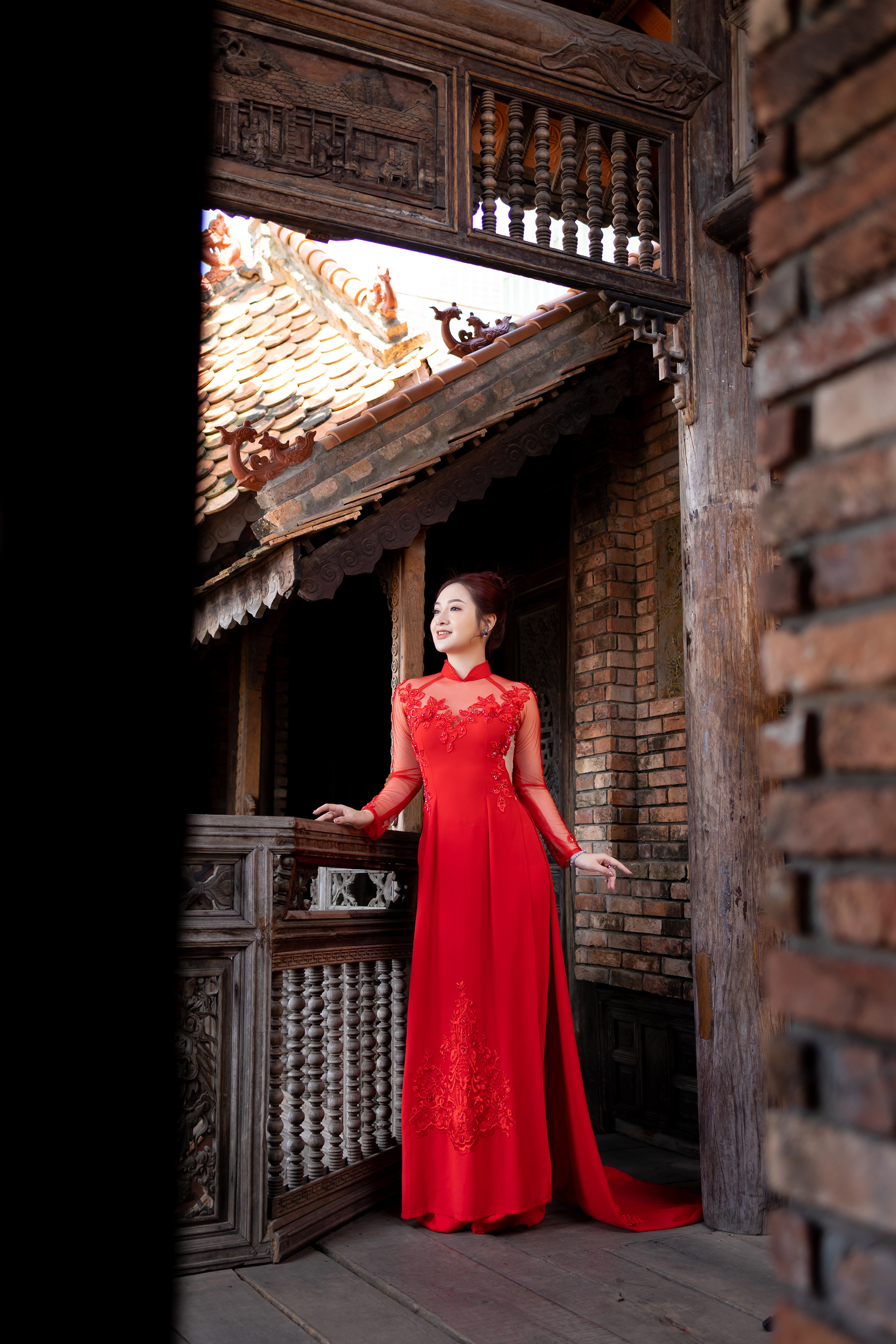 &#193;o d&#224;i - T&#244;n vinh vẻ đẹp của người phụ nữ Việt trong ng&#224;y cưới trọng đại - Ảnh 4