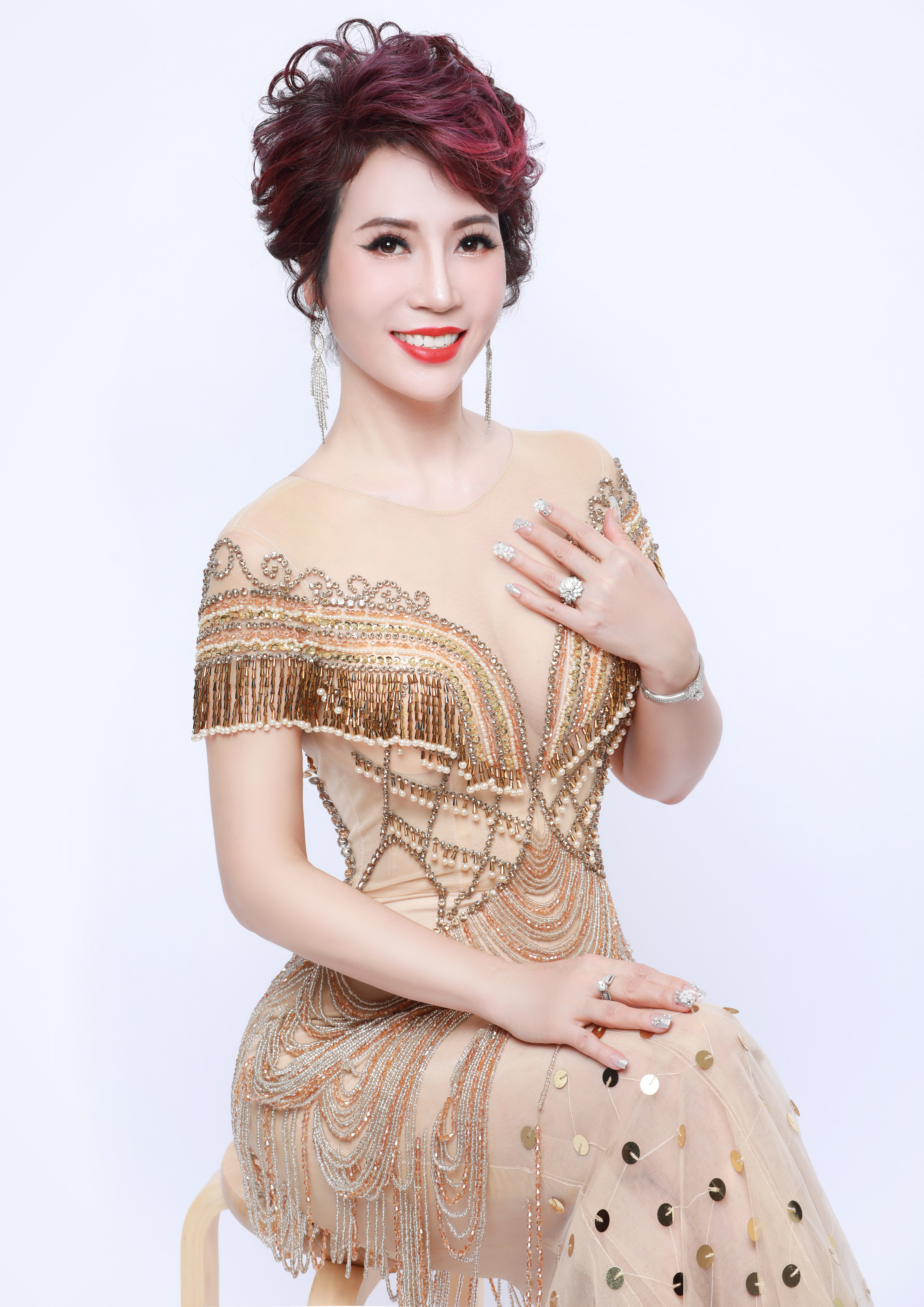Nguyễn Thị B&#237;ch H&#242;a - Gi&#225;m đốc Thẩm mỹ viện B&#237;ch H&#242;a: Nỗ lực ch&#225;y hết m&#236;nh cho c&#225;i đẹp!  - Ảnh 1