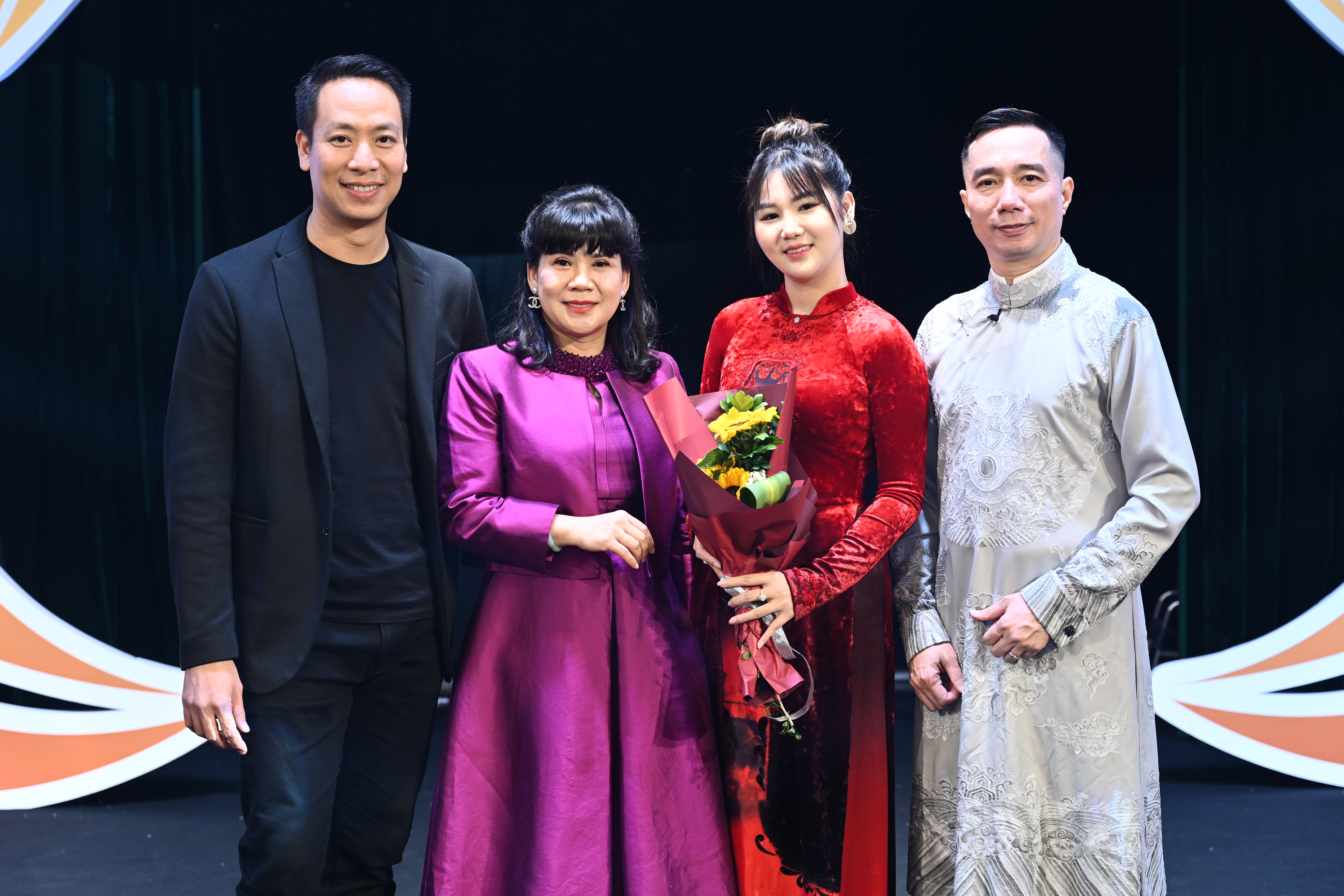 Khơi dậy gi&#225; trị truyền thống qua “Tinh hoa &#193;o d&#224;i Việt” - Ảnh 3