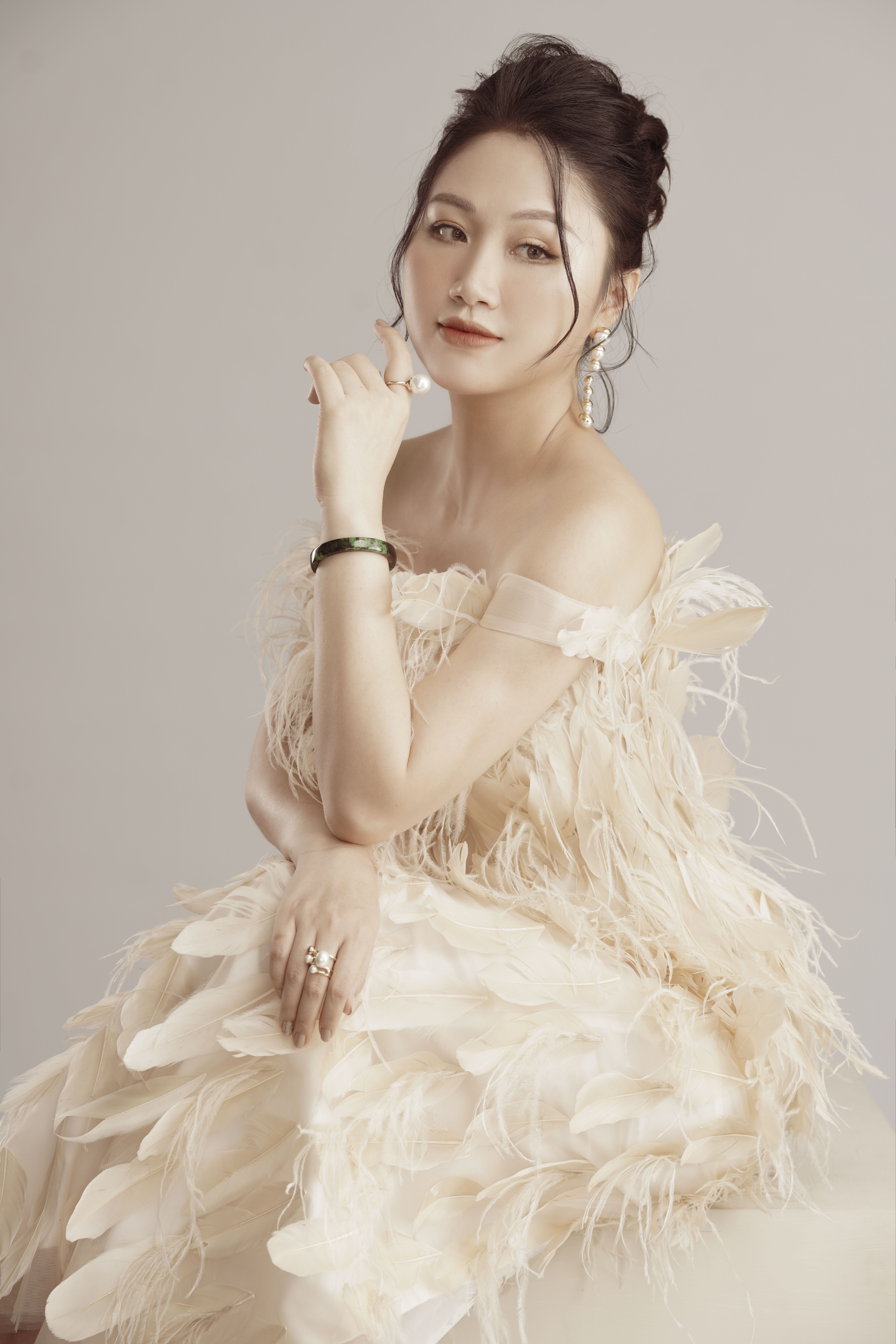 Hương chất - C&#244;ng ty TNHH xuất nhập khẩu quyền Minh Vũ: Lối rẽ cuộc đời với thương hiệu mỹ phẩm Dr.MH  - Ảnh 1