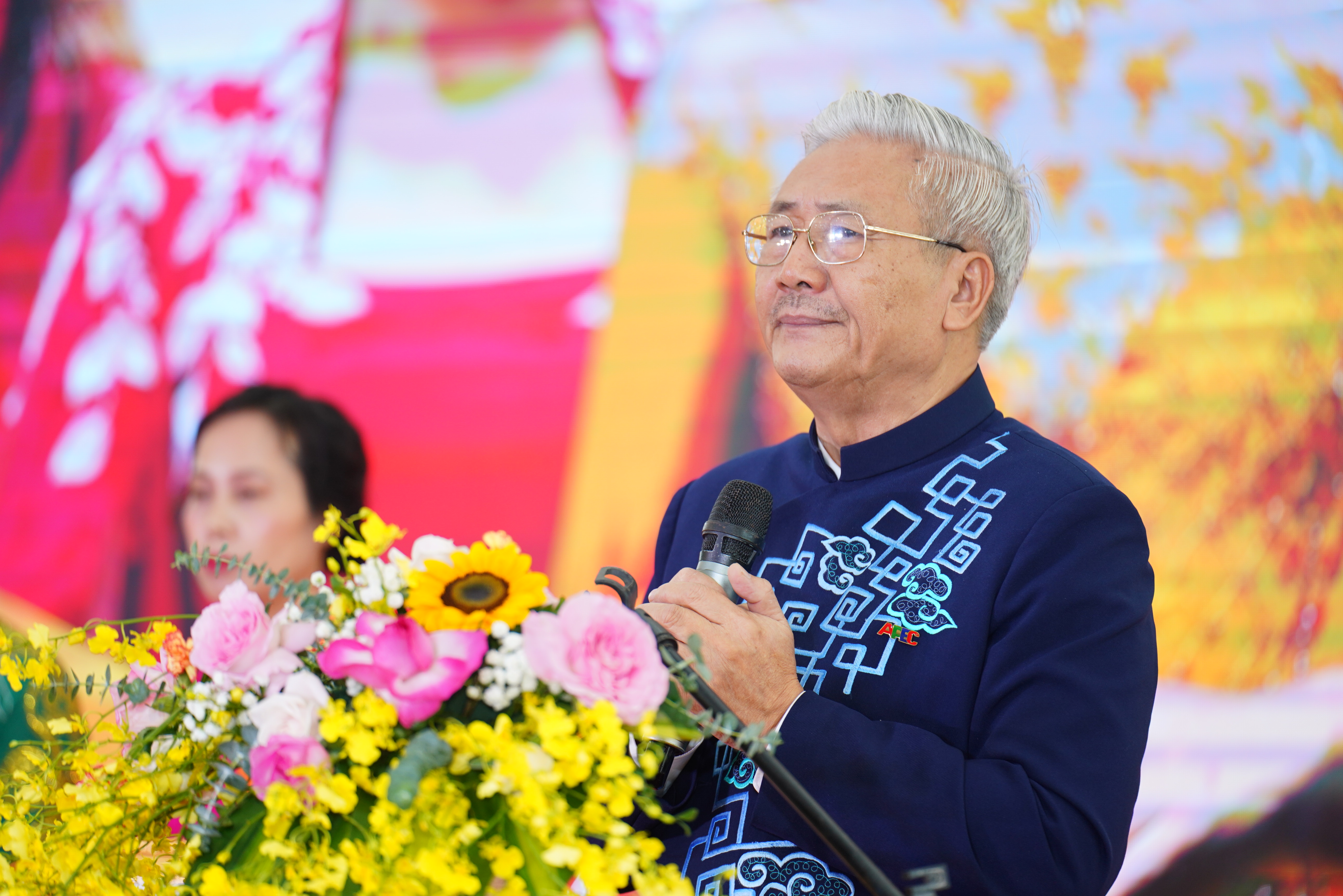 Viện trưởng Viện Nghi&ecirc;n cứu v&agrave; Đ&agrave;o tạo Doanh nh&acirc;n APEC -TS. Trần Duy Khanh ph&aacute;t biểu tại buổi lễ
