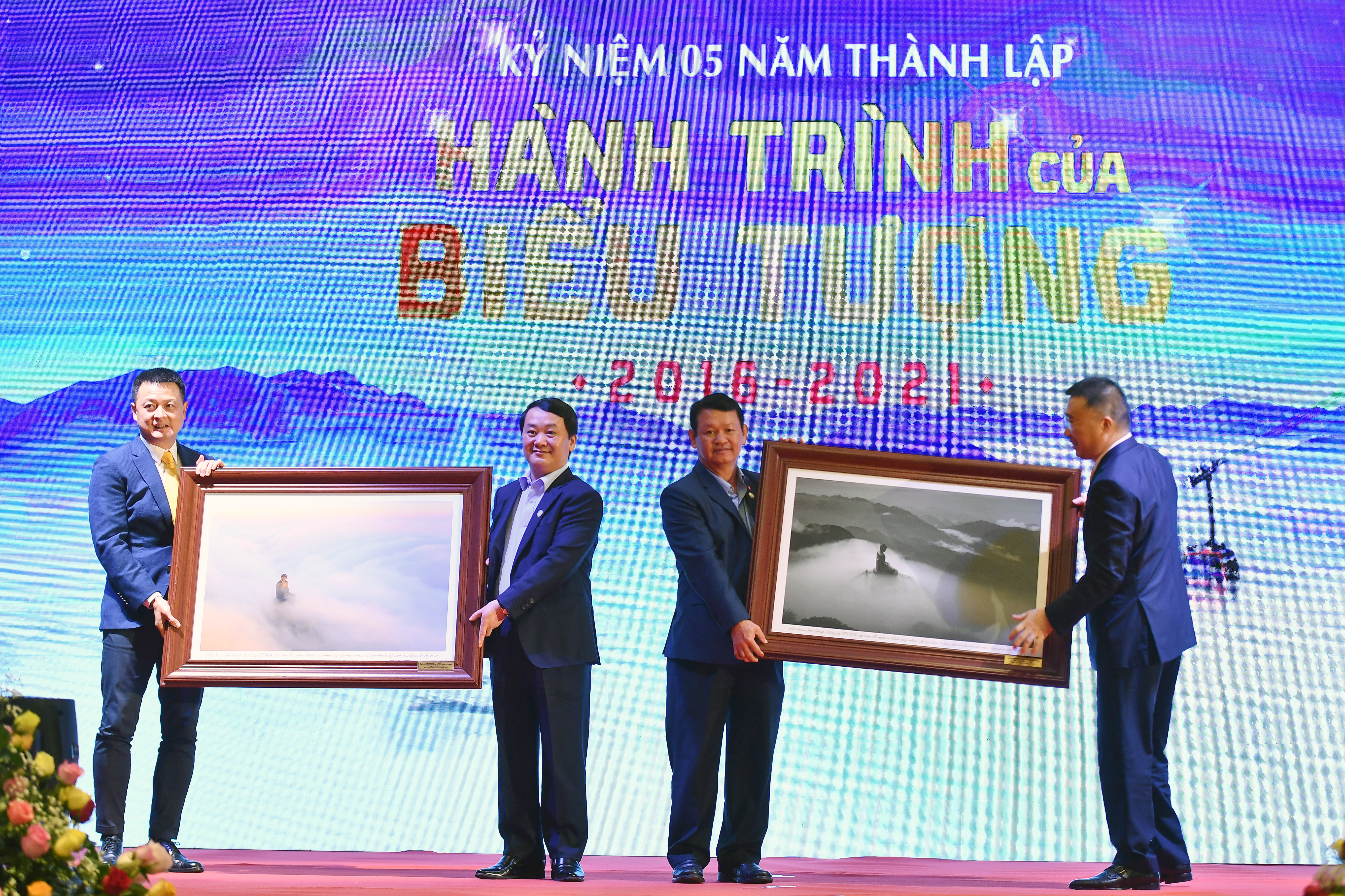 Sun World Fansipan Legend -  h&#224;nh tr&#236;nh 5 năm c&#244;ng tr&#236;nh của những kỷ lục - Ảnh 1
