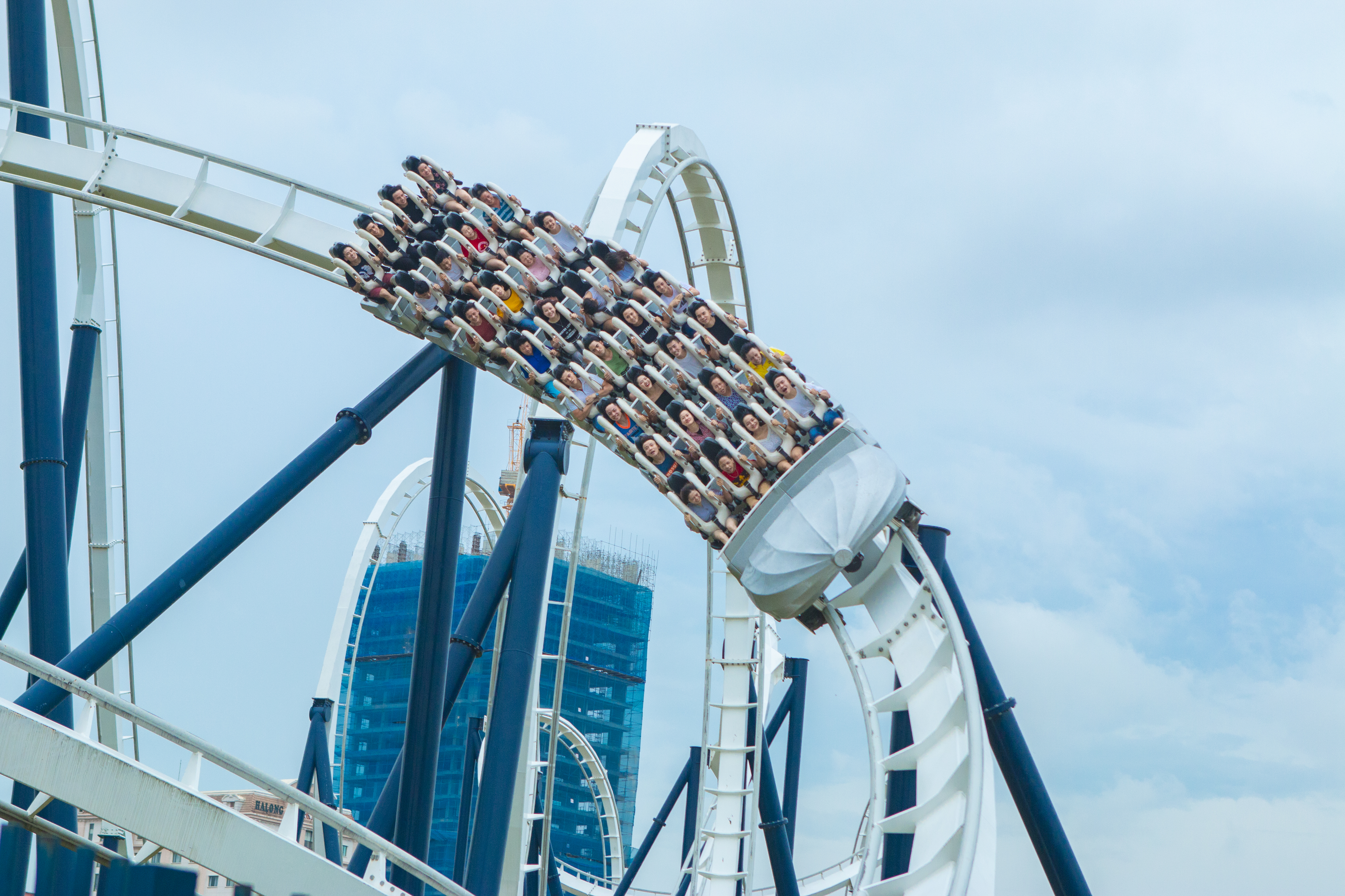 Tr&ograve; chơi Phi long thần tốc - Dragon Park- Sun World Halong Complex