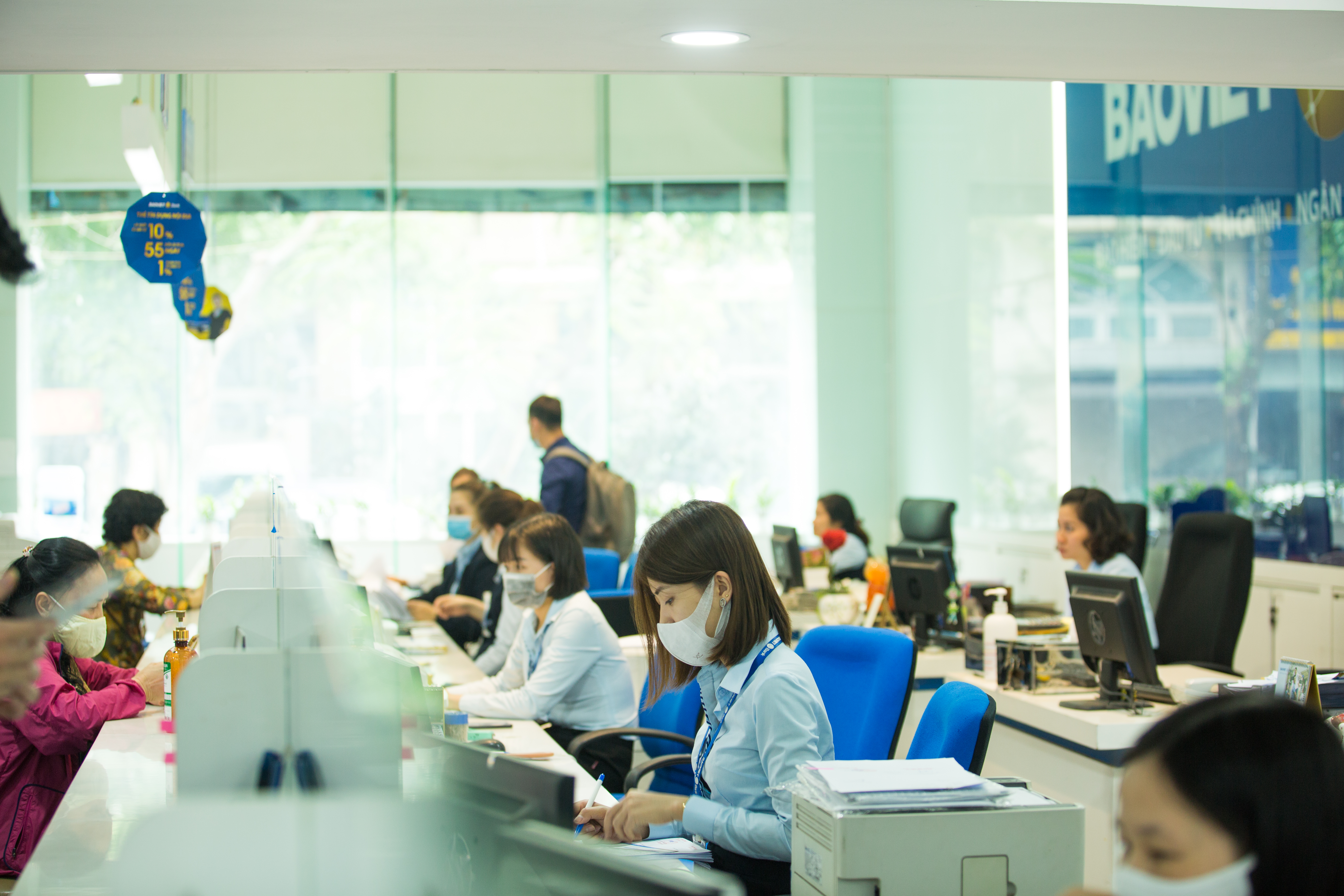 Tập đo&#224;n Bảo Việt (BVH): 5 năm li&#234;n tiếp được vinh danh tại ASRA,9 năm li&#234;n tiếp trong Top 50 c&#244;ng ty ni&#234;m yết tốt nhất Việt Nam  - Ảnh 2