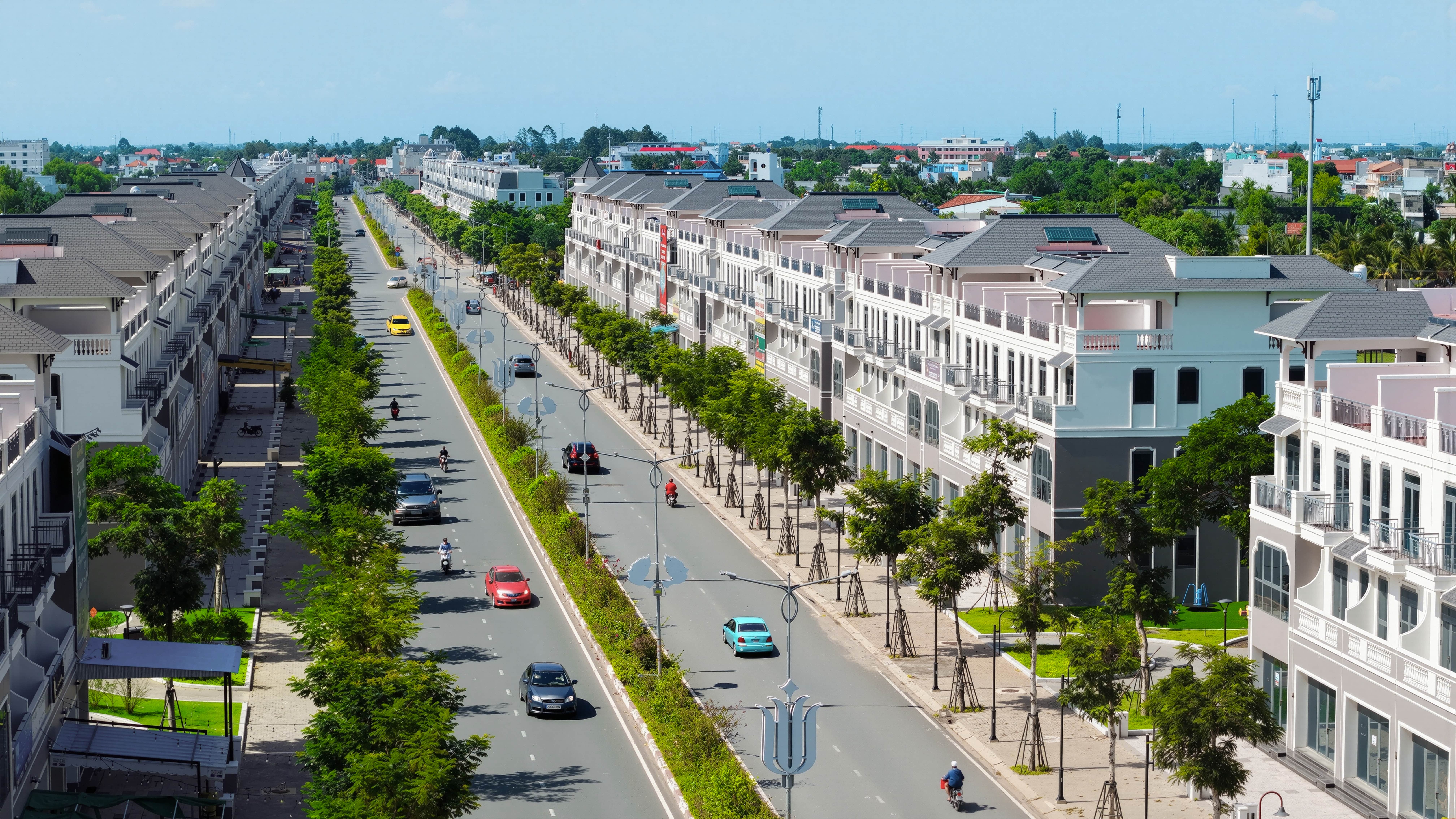 Imperia Grand Plaza Đức H&#242;a: Lời giải cho ‘cơn kh&#225;t dịch vụ’ giữa đ&#244; thị tỷ đ&#244; v&#224; chuỗi KCN - Ảnh 1