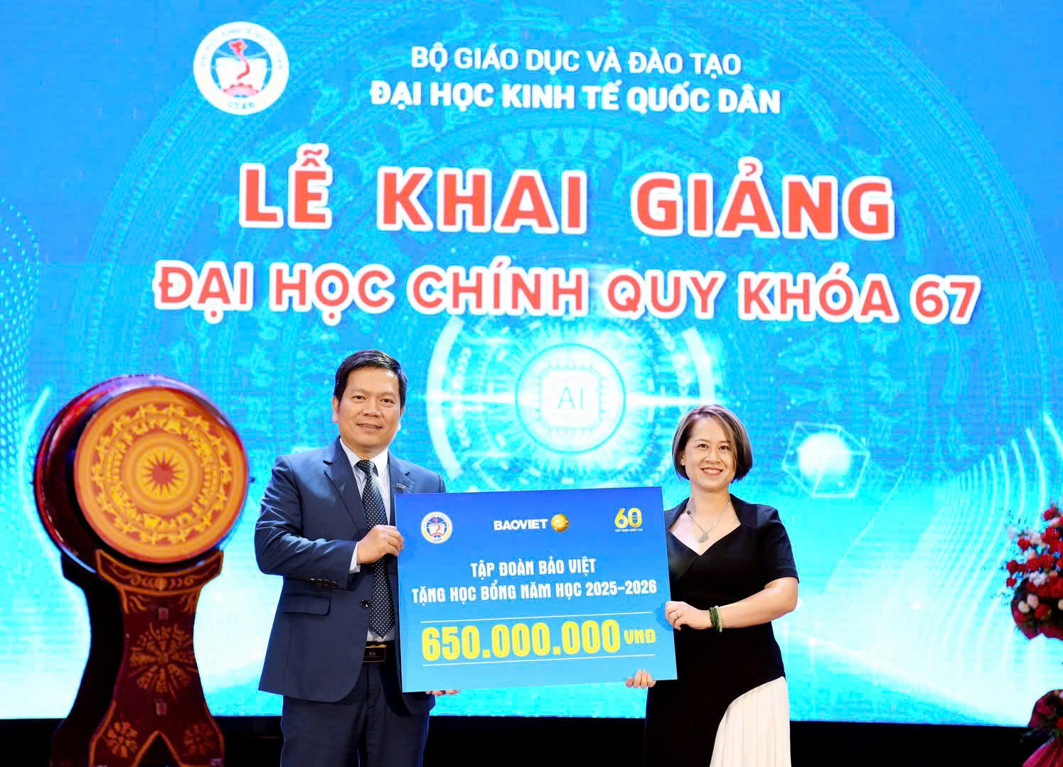 Bảo Việt dành hơn 8 tỷ đồng trao Quỹ học bổng 'Bảo Việt - Niềm tin thắp sáng tương lai' - Ảnh 1