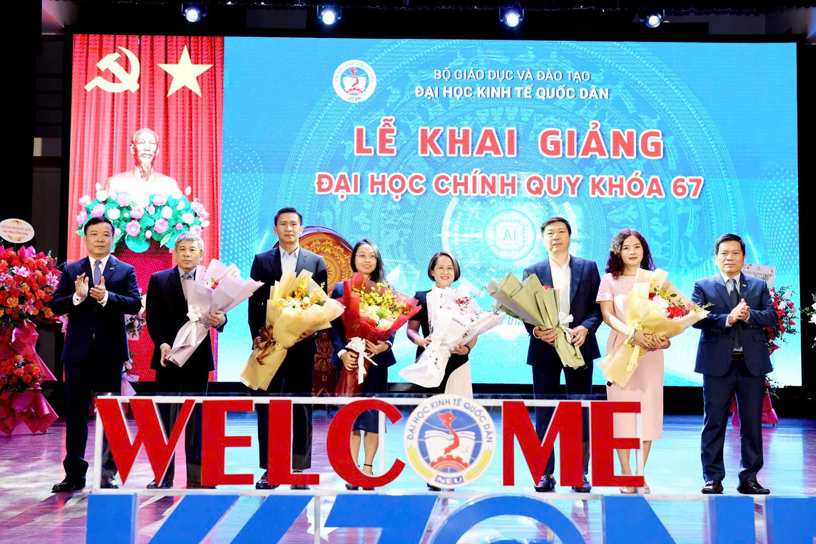 Bảo Việt dành hơn 8 tỷ đồng trao Quỹ học bổng 'Bảo Việt - Niềm tin thắp sáng tương lai' - Ảnh 2