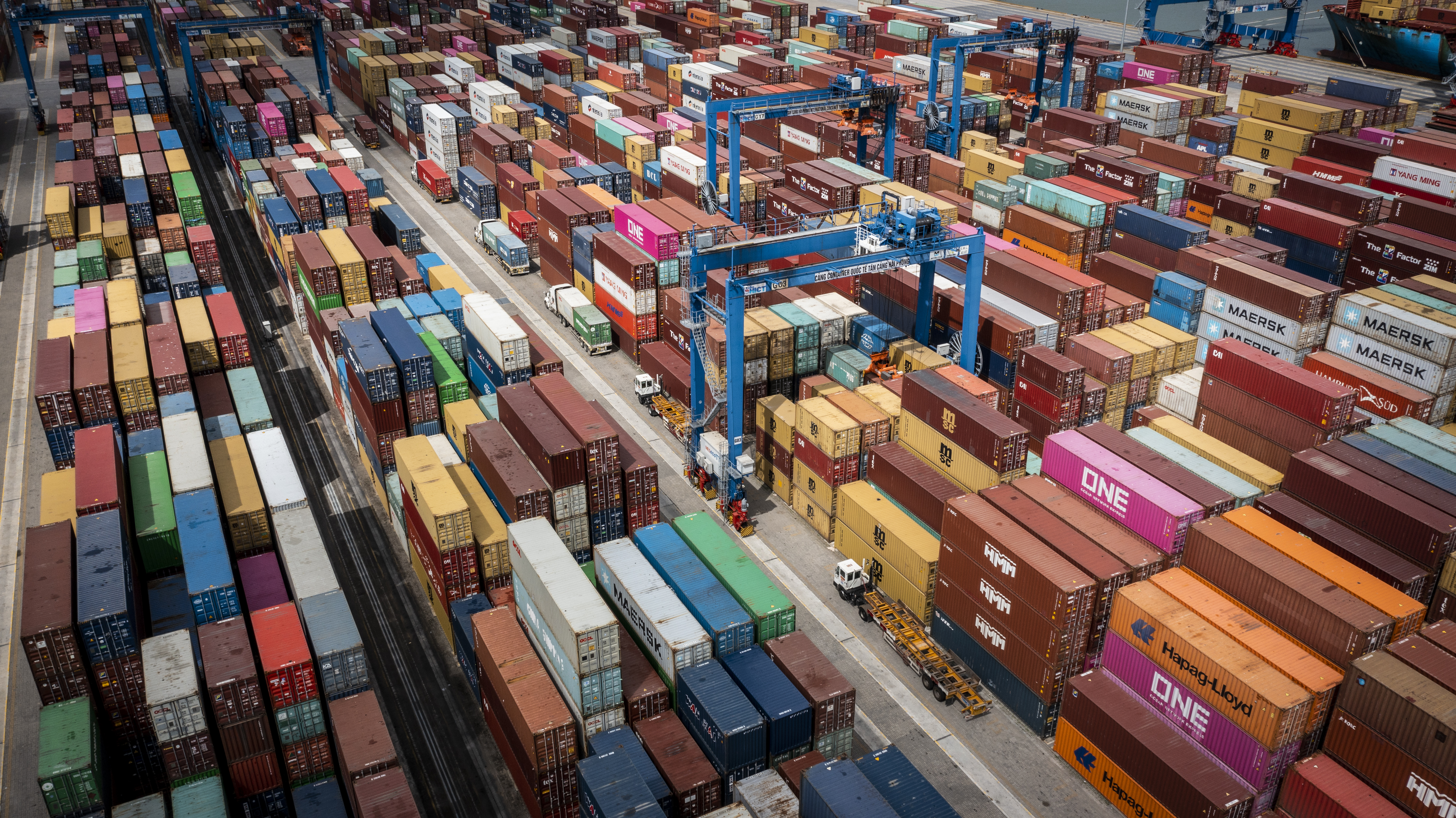 Ng&agrave;nh logistics Việt Nam vẫn đang đối mặt với nhiều điểm nghẽn lớn. &nbsp;