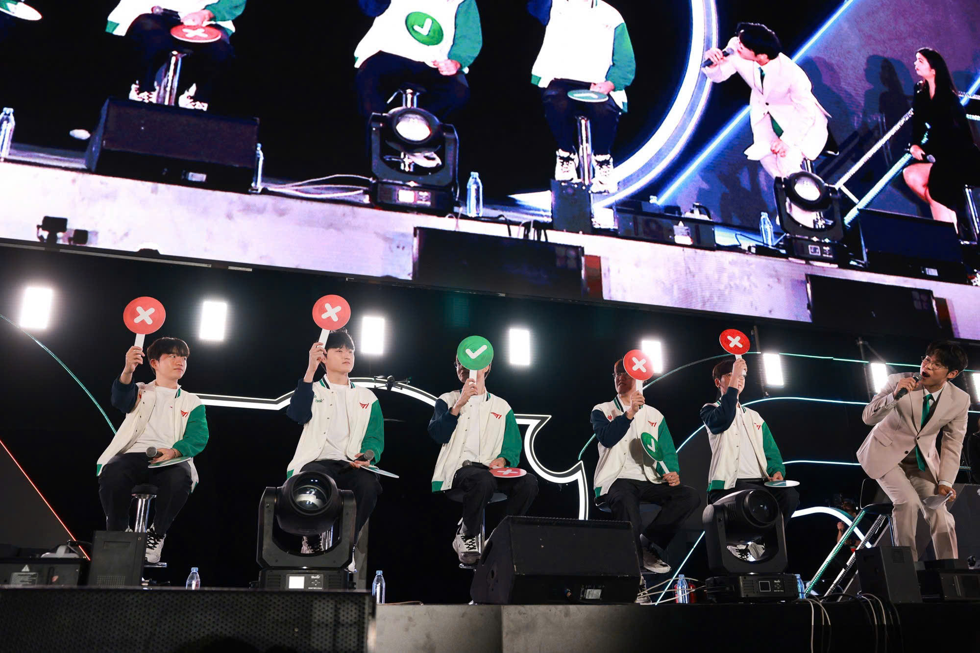 1,3 triệu người đồng thời xem Faker T1 thi đấu tại Việt Nam - Ảnh 6