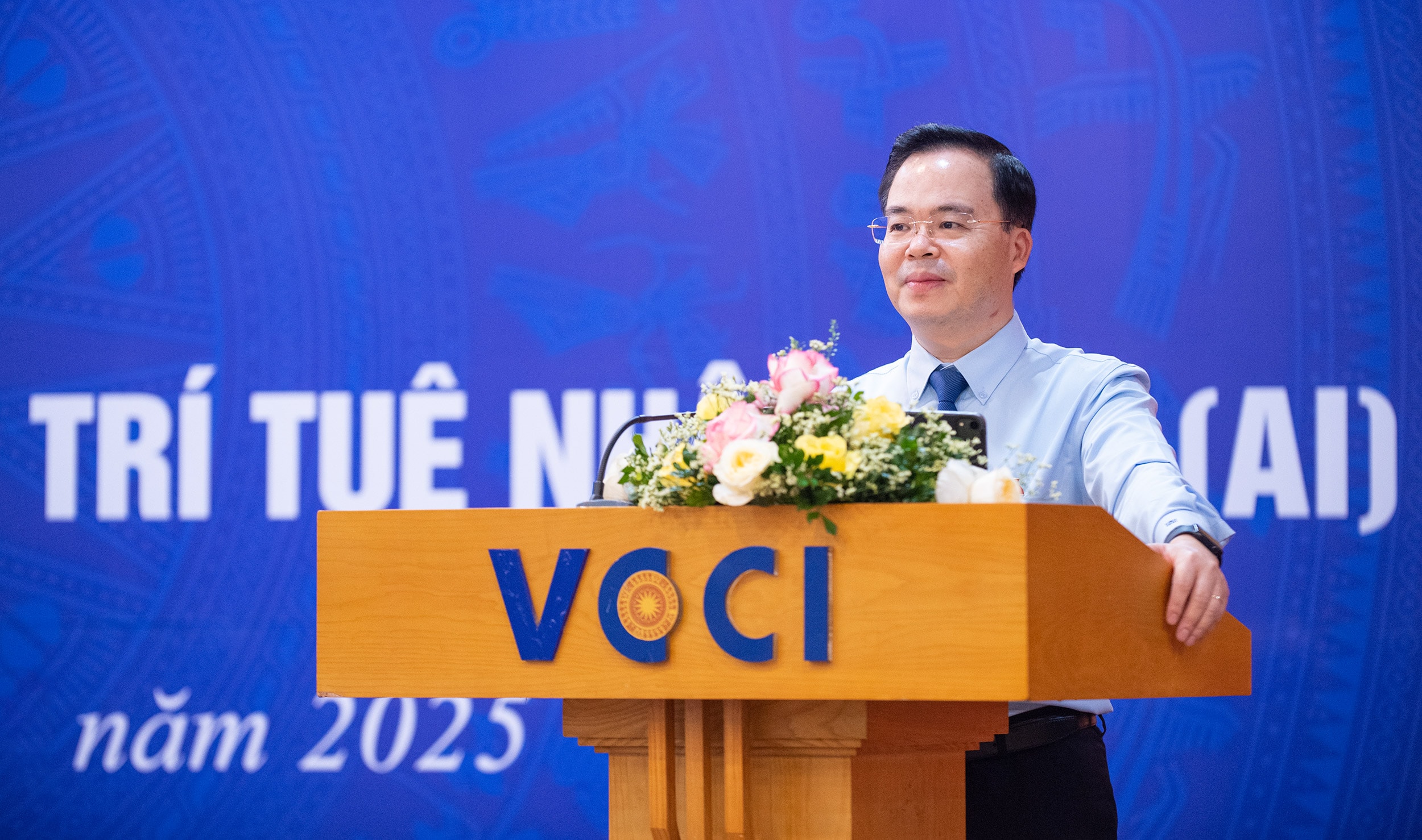 ông Trần Văn Khải - Phó Chủ nhiệm Ủy ban Khoa học, Công nghệ và Môi trường của Quốc hội phát biểu ông Trần Văn Khải - Phó Chủ nhiệm Ủy ban Khoa học, Công nghệ và Môi trường của Quốc hội phát biểu