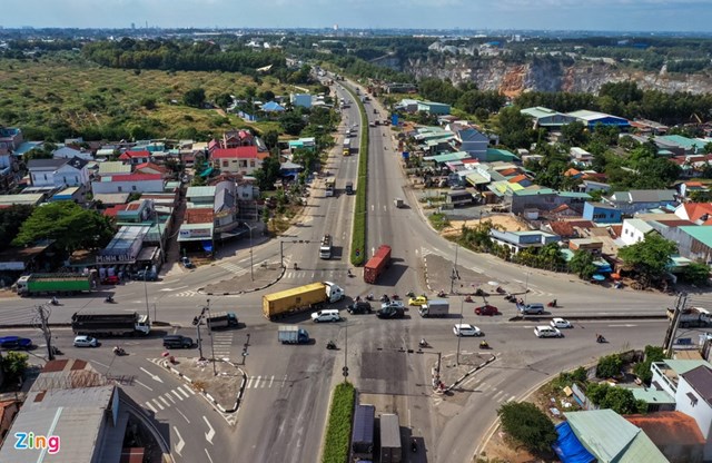 Trong dự &aacute;n V&agrave;nh đai 3, đoạn T&acirc;n Vạn - B&igrave;nh Chuẩn d&agrave;i 16,7 km đ&atilde; được tỉnh B&igrave;nh Dương đầu tư, đưa v&agrave;o khai th&aacute;c. Ảnh:&nbsp;Quỳnh Danh.