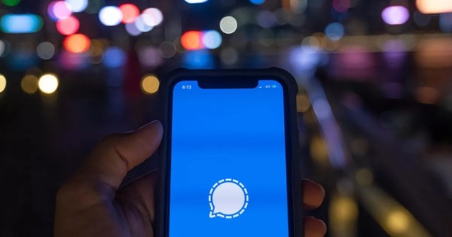 Signal được đ&aacute;nh gi&aacute; cao v&igrave; kh&ocirc;ng lưu th&ocirc;ng tin người d&ugrave;ng v&agrave; m&atilde; h&oacute;a đầu cuối to&agrave;n bộ tin nhắn.