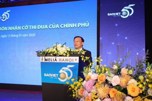 Thứ trưởng Bộ T&agrave;i Ch&iacute;nh ph&aacute;t biểu tại hội nghị
