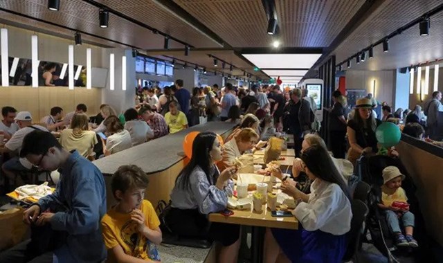C&#226;u chuyện kinh doanh: L&#253; do khiến đế chế McDonald’s r&#250;t khỏi Nga  - Ảnh 18