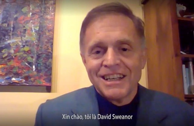 GS David Sweanor, Th&agrave;nh vi&ecirc;n danh dự Hội đồng quản trị tổ chức HealthBridge Canada.