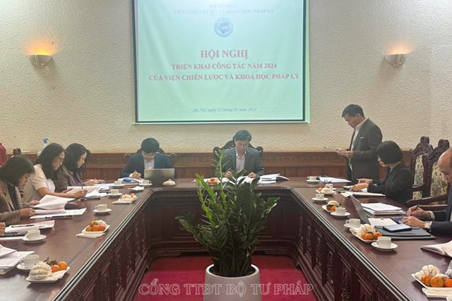 To&agrave;n cảnh&nbsp;Hội nghị triển khai c&ocirc;ng t&aacute;c năm 2024 của Viện Chiến lược v&agrave; Khoa học ph&aacute;p l&yacute;. &nbsp;