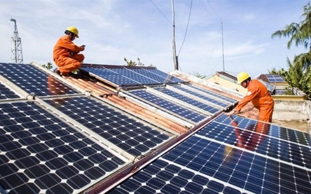 Tại một số tỉnh, c&ocirc;ng suất điện mặt trời m&aacute;i nh&agrave; đ&atilde; vượt qu&aacute; c&ocirc;ng suất ti&ecirc;u thụ điện tr&ecirc;n địa b&agrave;n.