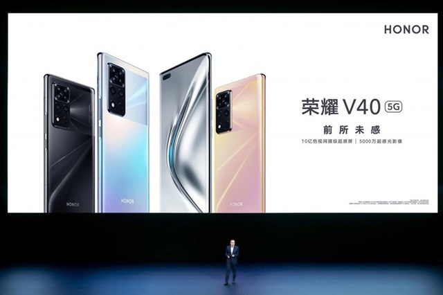 Sau khi trở th&agrave;nh thương hiệu độc lập, Honor đ&atilde; ra mắt mẫu điện thoại View40 tại Trung Quốc. Mẫu m&aacute;y n&agrave;y c&oacute; thể được trang bị dịch vụ Google khi b&aacute;n ra tại thị trường quốc tế.