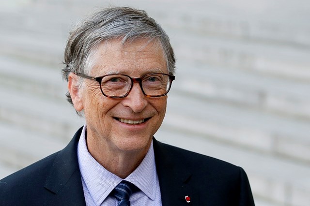 Bill Gates, Gi&aacute;m đốc điều h&agrave;nh Tập đo&agrave;n Microsoft