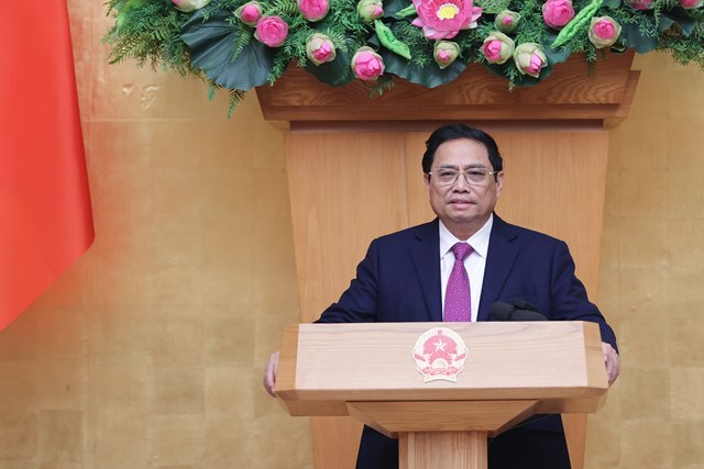 Y&#234;u cầu Bộ C&#244;ng Thương khẩn trương tr&#236;nh Nghị định kinh doanh xăng dầu; Quy hoạch điện VIII - Ảnh 1