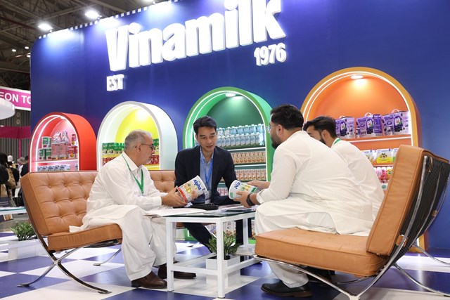 Năm 2024 Vinamilk đ&atilde; th&agrave;nh c&ocirc;ng xuất khẩu đến 3 thị trường mới, n&acirc;ng tổng số thị trường đ&atilde; khai ph&aacute; l&ecirc;n 63 quốc gia &nbsp;