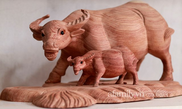 Nghề l&#224;m tr&#226;u gỗ gi&#225; bạc triệu đắt kh&#225;ch, nghệ nh&#226;n l&#224;ng ở H&#224; Nội tất bật những ng&#224;y cận Tết - Ảnh 5