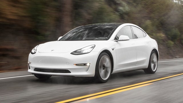 Cần bao nhi&#234;u tiền để mua xe Tesla? - Ảnh 1