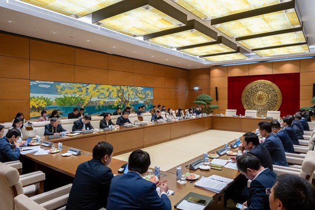 Quang cảnh cuộc họp