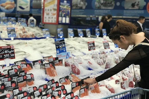 Cước vận chuyển tăng c&oacute; thể g&oacute;p phần l&agrave;m tăng gi&aacute; b&aacute;n h&agrave;ng thực phẩm nhập khẩu.