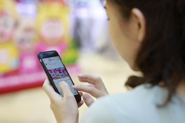 Mobile Money kh&#225;c g&#236; v&#237; điện tử, mobile banking? - Ảnh 1