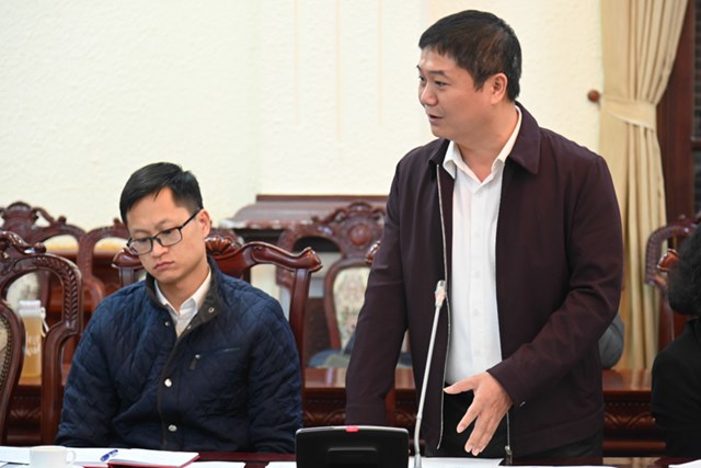 Đại diện Bộ C&ocirc;ng an ph&aacute;t biểu tại phi&ecirc;n họp.