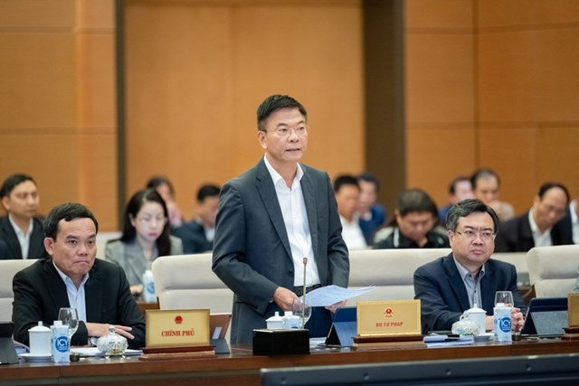 Bộ trưởng Bộ Tư ph&aacute;p L&ecirc; Th&agrave;nh Long. (Ảnh: Nghĩa Đức)