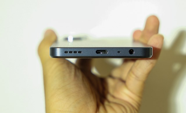 Cận cảnh realme C55: Mini Capsule gi&#225; &#39;b&#236;nh d&#226;n&#39; m&#224; ngỡ  iPhone 14 Pro - Ảnh 11