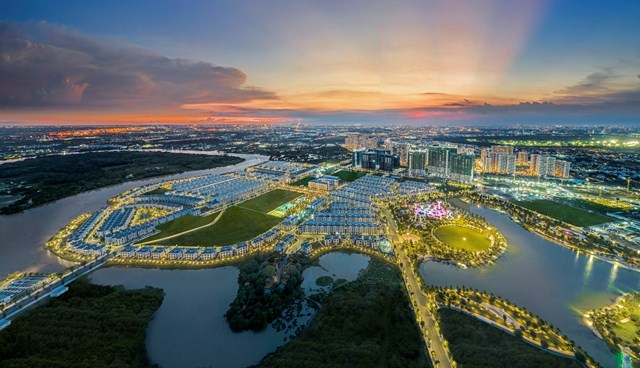 Cư d&acirc;n đa sắc tộc chọn Vinhomes Grand Park v&igrave; được tận hưởng cuộc sống kết nối đẳng cấp v&agrave; thuận tiện tới c&aacute;c khu vực l&acirc;n cận &nbsp;