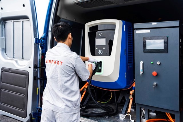 Cận cảnh d&#224;n xe Sạc pin lưu động &#39;kh&#244;ng c&#243; ng&#224;y nghỉ&#39; của VinFast - Ảnh 3
