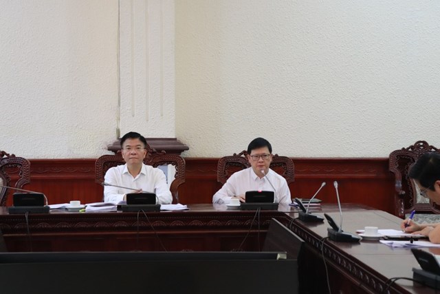 L&atilde;nh đạo Bộ kết luận phi&ecirc;n họp.