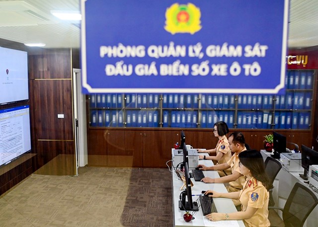 Đề xuất chế t&#224;i với người tr&#250;ng đấu gi&#225; biển số xe kh&#244;ng nộp đủ tiền tr&#250;ng đấu gi&#225; - Ảnh 1