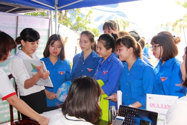 Đề xuất ch&#237;nh s&#225;ch hỗ trợ việc l&#224;m cho thanh ni&#234;n - Ảnh 1