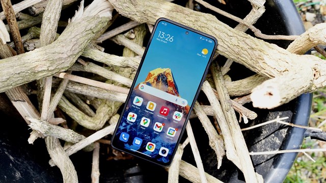 Top 5 smartphone m&#224;n h&#236;nh lớn đ&#225;ng mua nhất năm 2023 - Ảnh 7