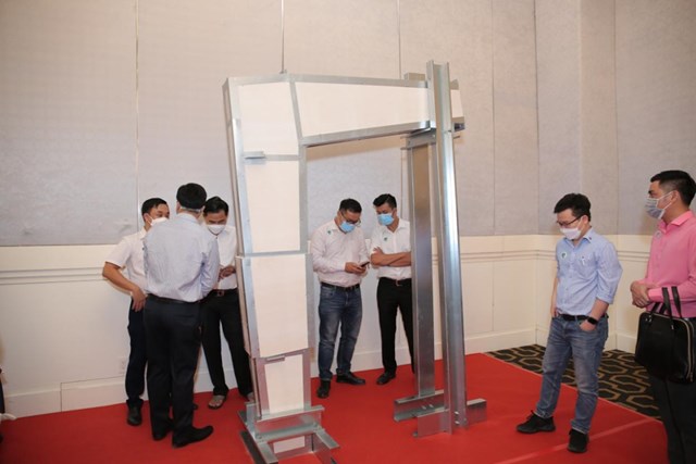 Tấm c&aacute;ch nhiệt KHS.HF.M khi ứng dụng v&agrave;o giải ph&aacute;p bọc bảo vệ kết cấu th&eacute;p