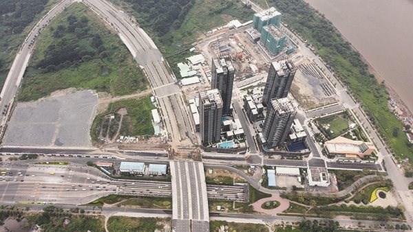 Gi&aacute; nh&agrave; đất khu đ&ocirc; thị mới Thủ Thi&ecirc;m (quận 2) c&oacute; thể sẽ phải &ldquo;nh&uacute;n m&igrave;nh&rdquo; thay cho sự &ldquo;b&ugrave;ng dậy&rdquo; của bất động sản Thủ Đức (cũ) v&agrave; quận 9 khi được l&ecirc;n... th&agrave;nh phố. Ảnh: H.P