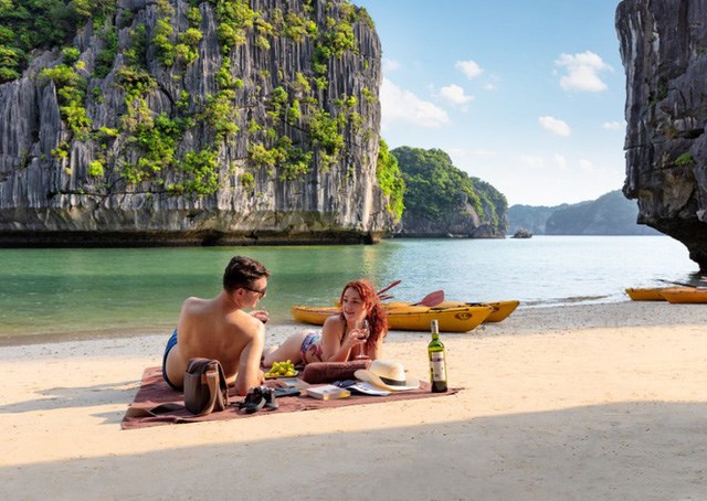 Du lịch biển hấp dẫn kh&aacute;ch nước ngo&agrave;i