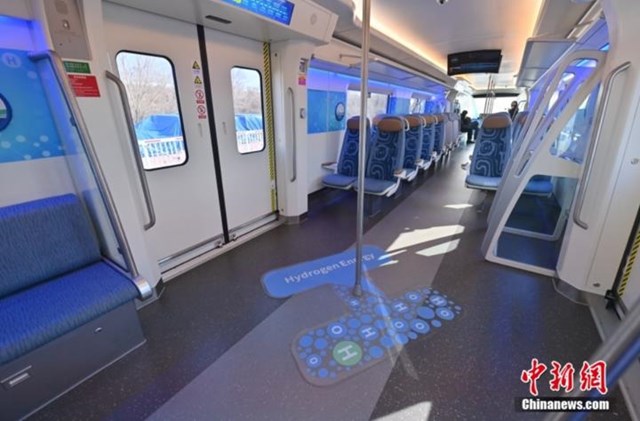 Trung Quốc chạy thử th&#224;nh c&#244;ng t&#224;u đ&#244; thị d&#249;ng hydro đầu ti&#234;n tr&#234;n thế giới - Ảnh 3