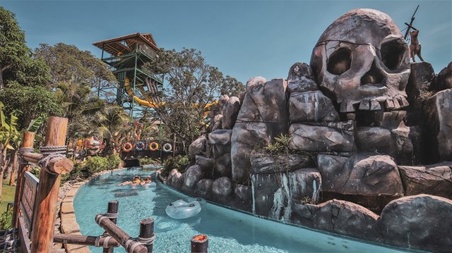 C&ocirc;ng vi&ecirc;n nước Aquatopia Water Park tại Sun World Hon Thom Nature Park